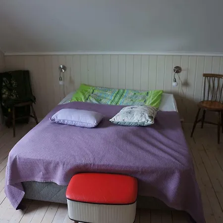 Vacation Right By The Sea In Norwegian Archipelago District Helgeland. Feriehus
